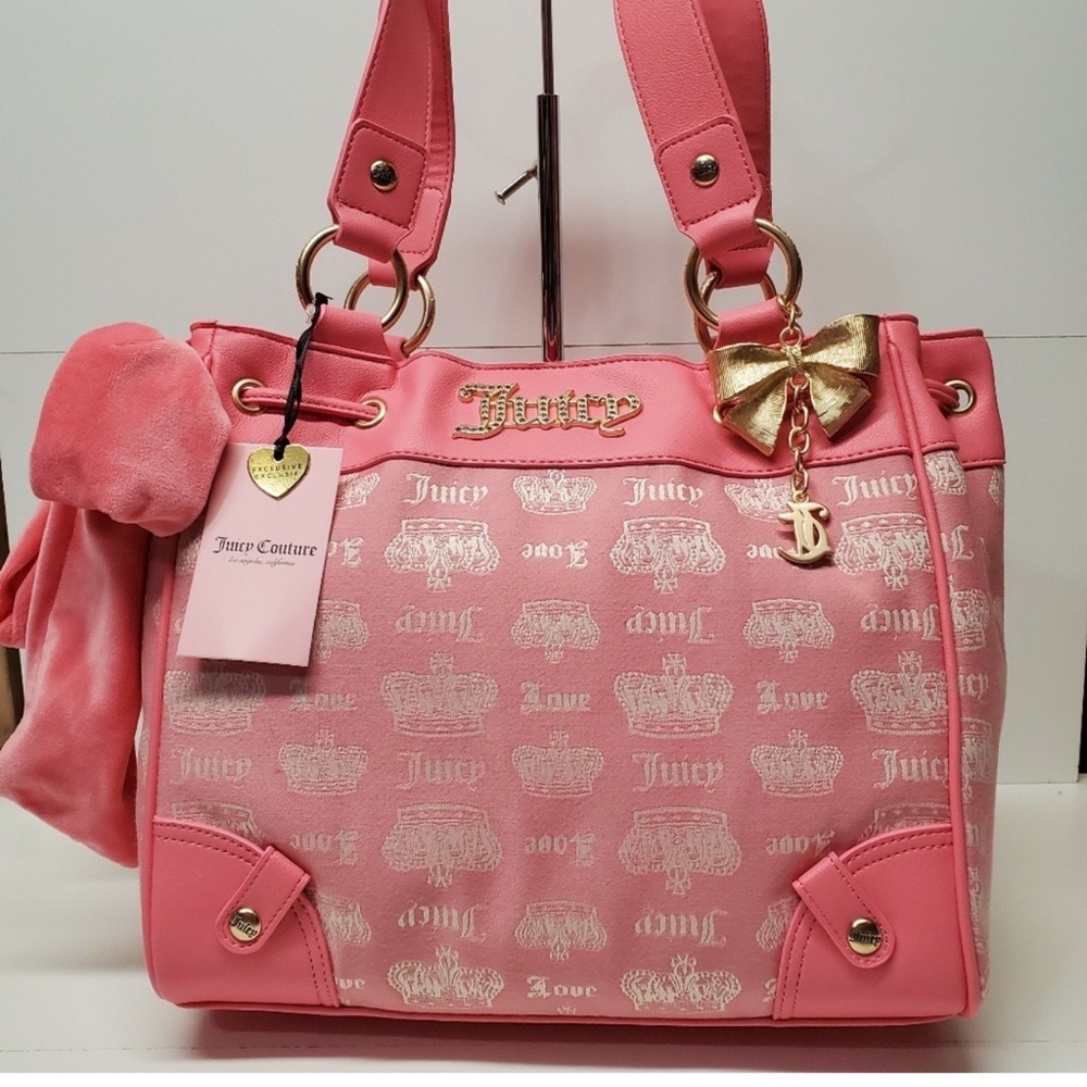 Juicy Couture Pink day dreamer tote with  Gold Accents